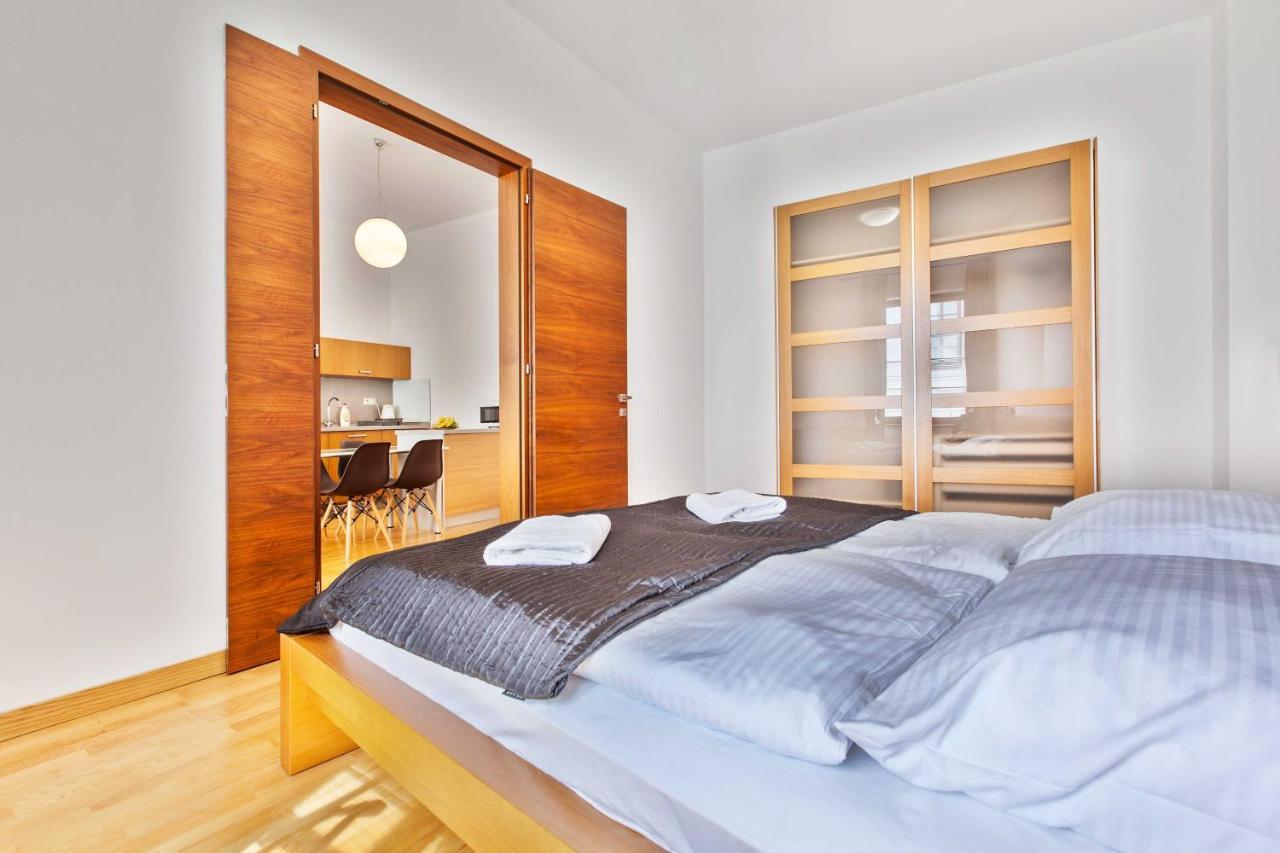Dolna 4 - Apartments In Direct Centrum On City Square 반스카비스트리카 외부 사진