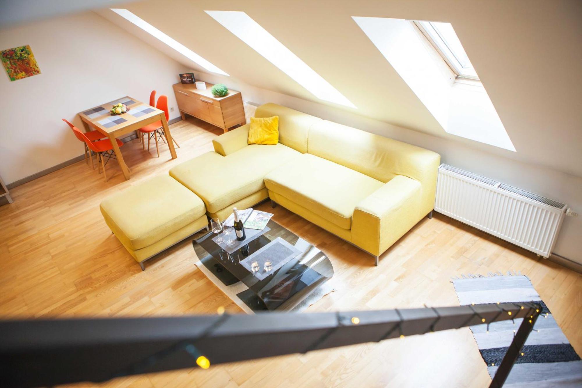 Dolna 4 - Apartments In Direct Centrum On City Square 반스카비스트리카 외부 사진